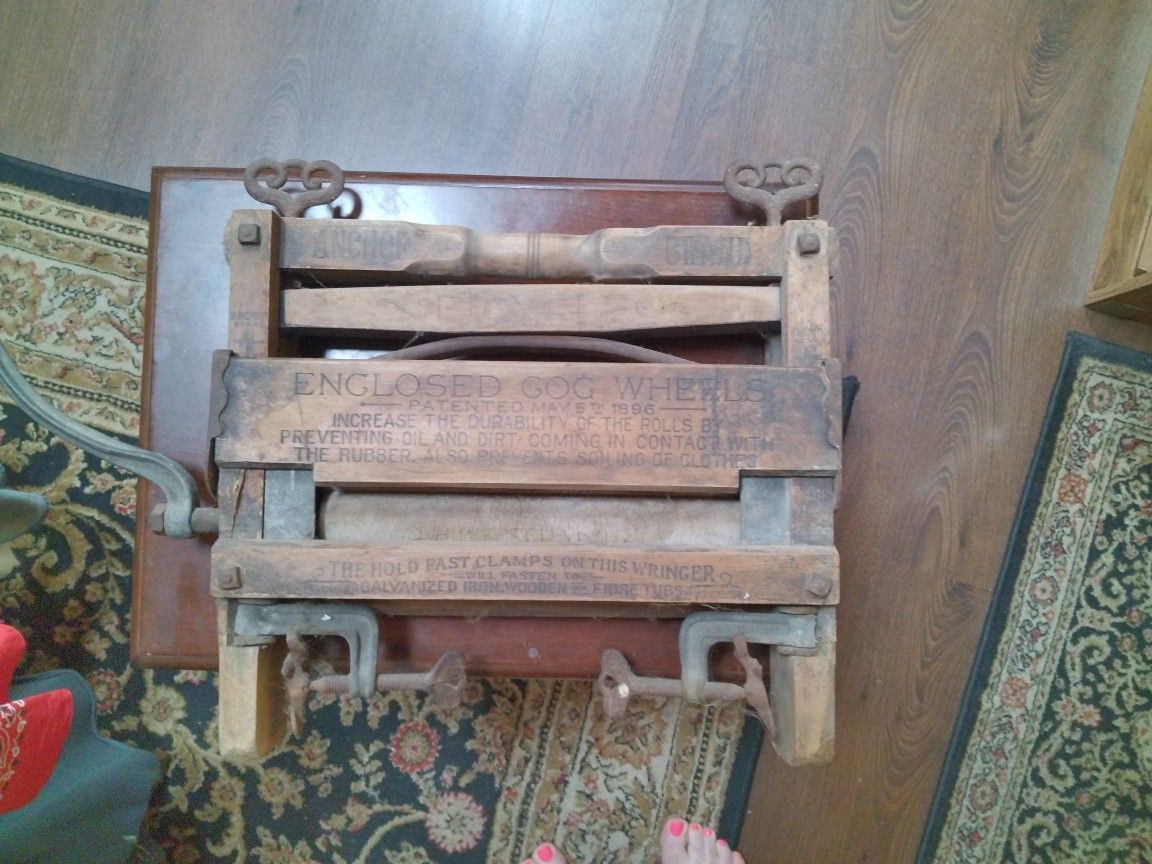 Antique Laundry Ringer Old