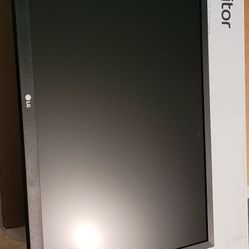 LG 24 BLACK MONITOR