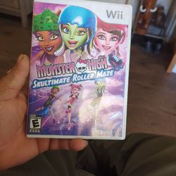 Wii Monster High Skultimate Roller Maze Bonito Para  Sus Niñas