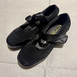 Women’s Shoes Flats Black Size 7M