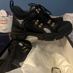 Gucci Flashtrek