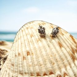 925 Sterling Silver Tortoise Earrings