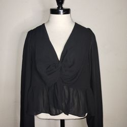 H&M Women's Black Long Sleeve Ruffle Cropped Dressy  Blouse Size Large
