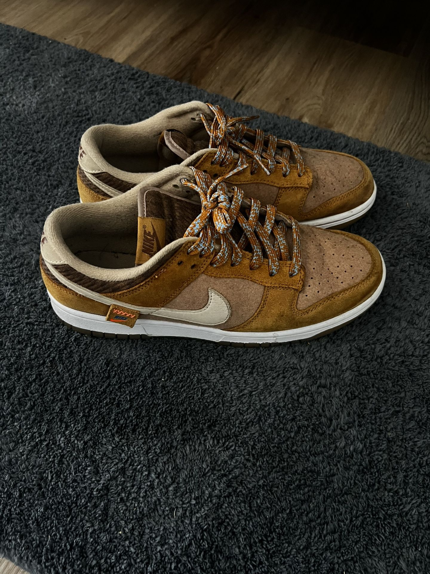 Nike Dunk Shoes Size 9.5 Mens