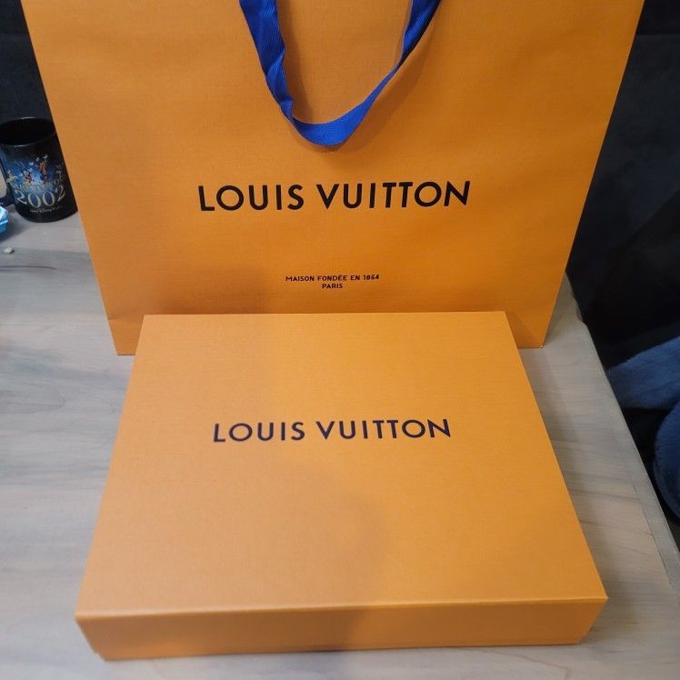 Authentic Louis Vuitton Gift Box w Shopping Bag for Sale in Diamond Bar, CA  - OfferUp