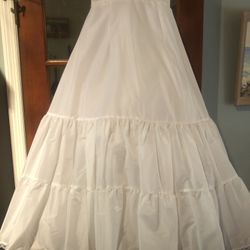 “Petticoat” (floor Length) For: Quince, Wedding dress, Prom Dress, Formal