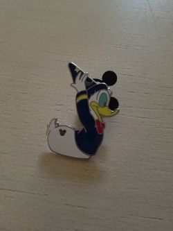 Donald duck disney pin
