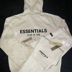Essentials Set