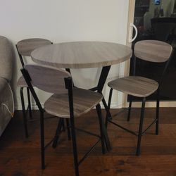 Ashley Furniture Table And Bar Stools Grey