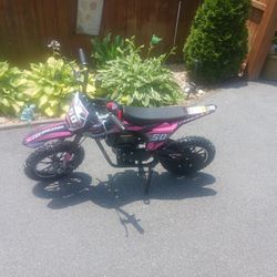 Gas 4 Cycle Motor Bike