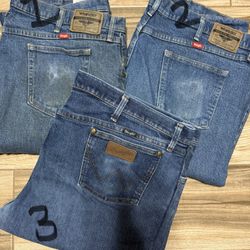 Men’s Wrangler Jeans 
