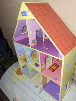 Papa pig doll house 20x27x7
