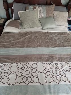 Comforter size queen