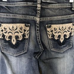 Brand new Reba jeans!!