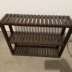 Set Of Two Shelves (Wall mountable)