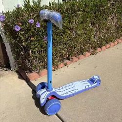 Brand new scooter  age 3+
