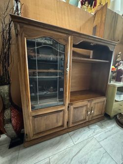 Entertainment, cabinet