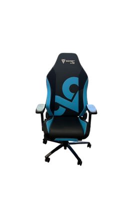 Cloud9 x Secretlab gaming chair