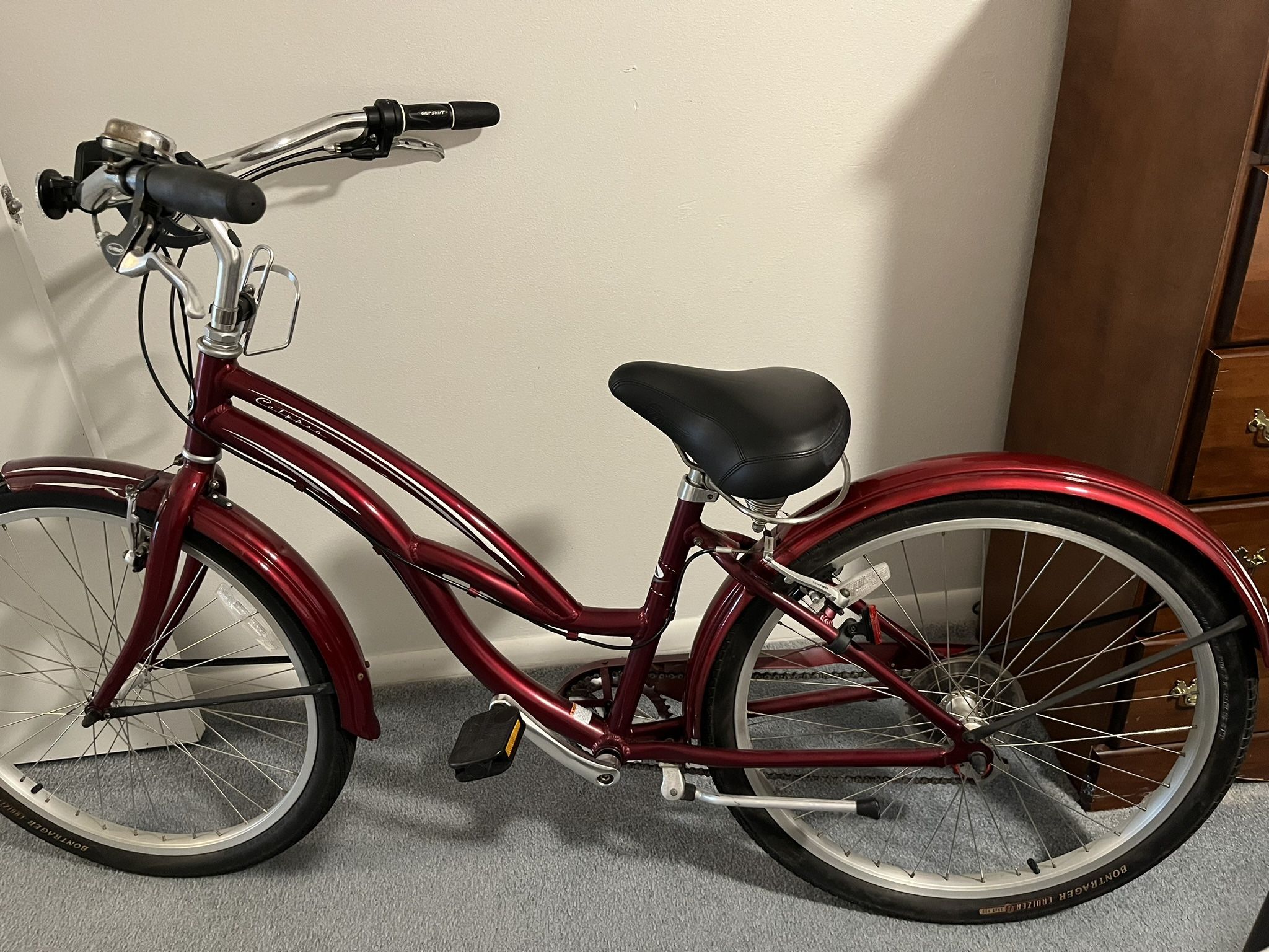 Trek Bicycle Womens Cruiser 7 Speeds 26”