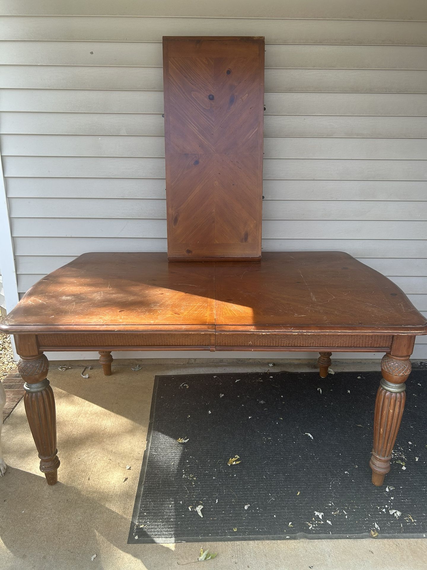 Dining Room Table With Removable Leaf