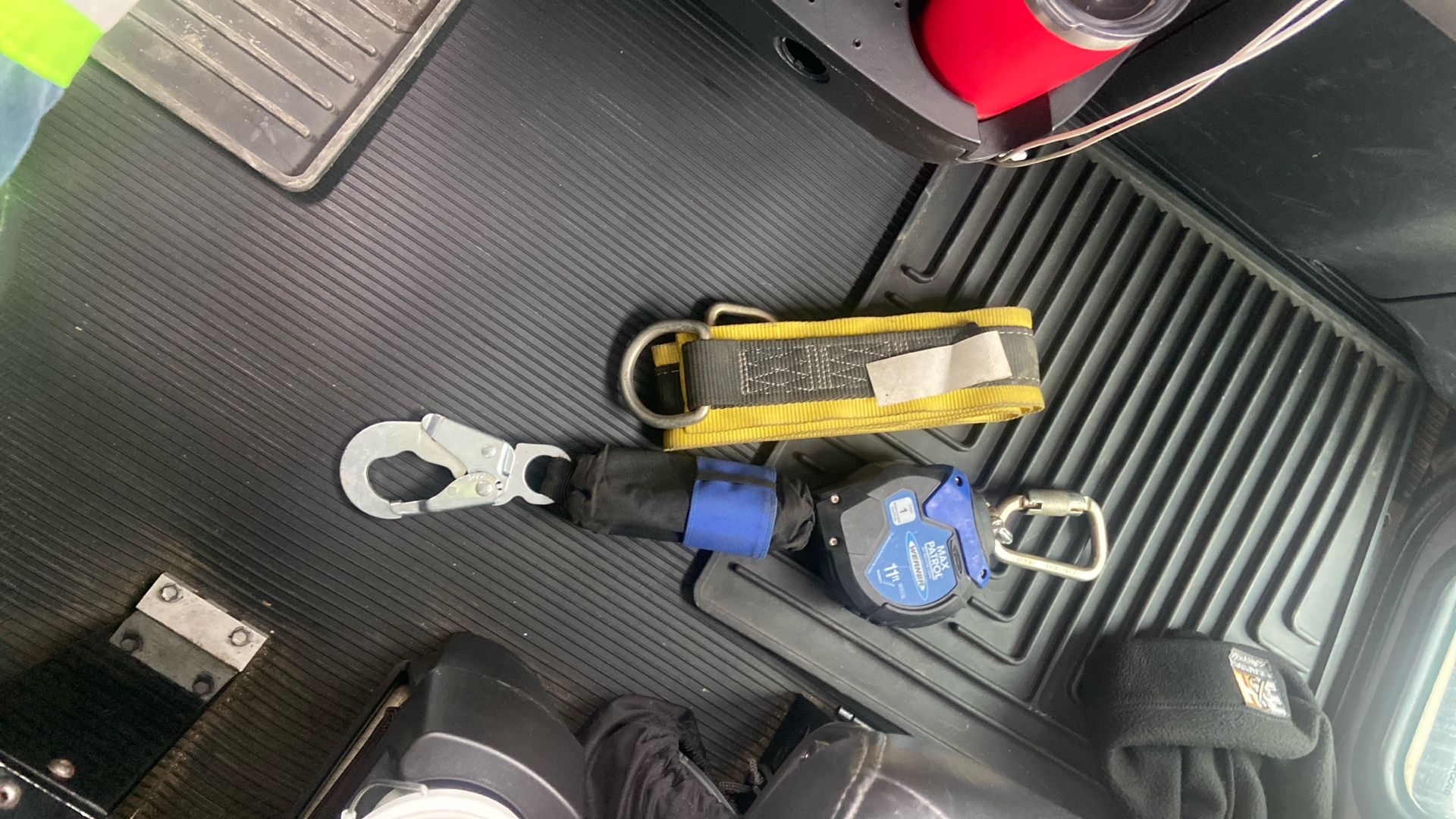 Fall Resisting Lifeline