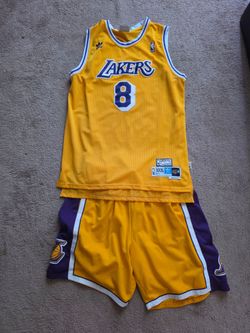 Kobe Bryant’s Lakers Jersey set