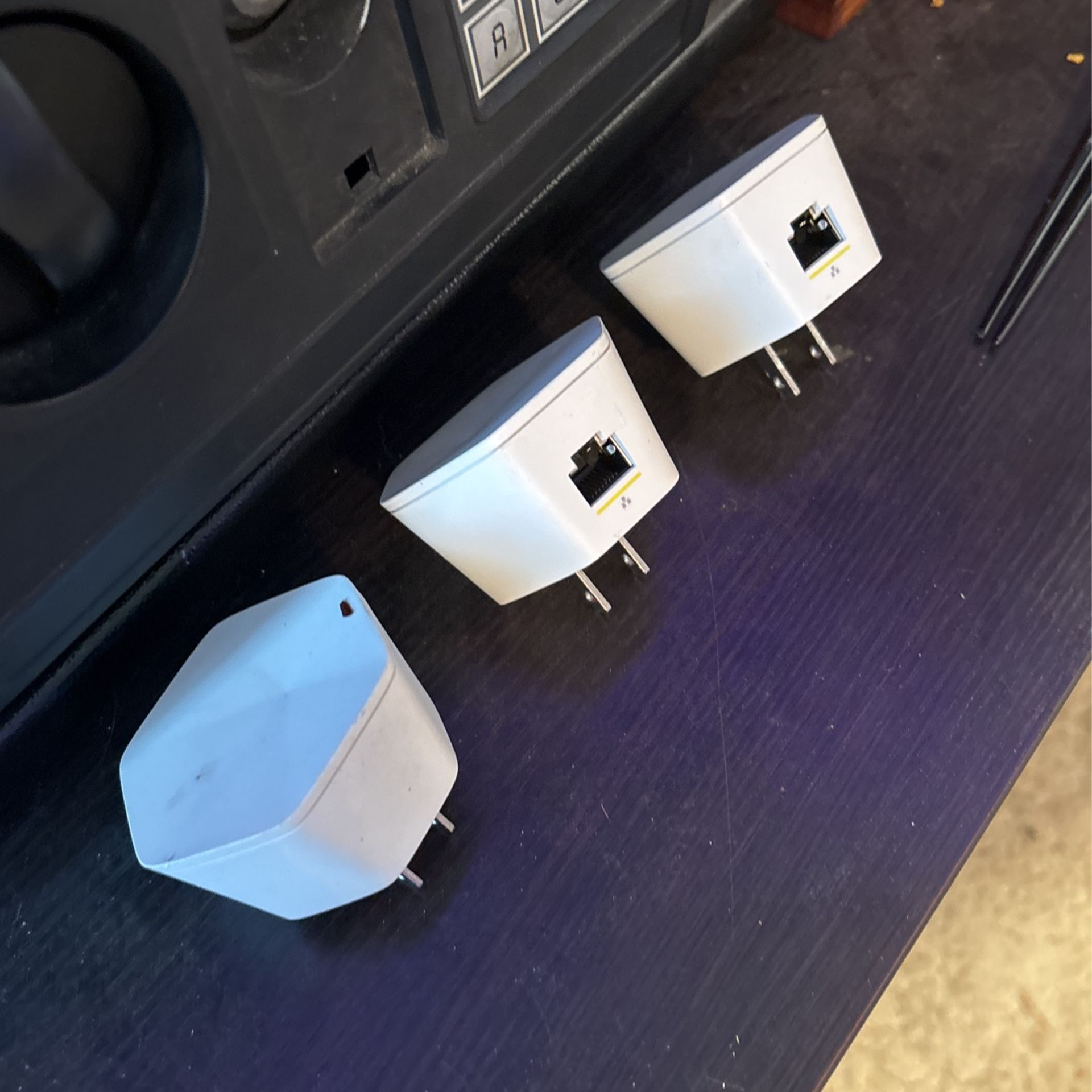 3 Xfinity Wifi Extender Pods
