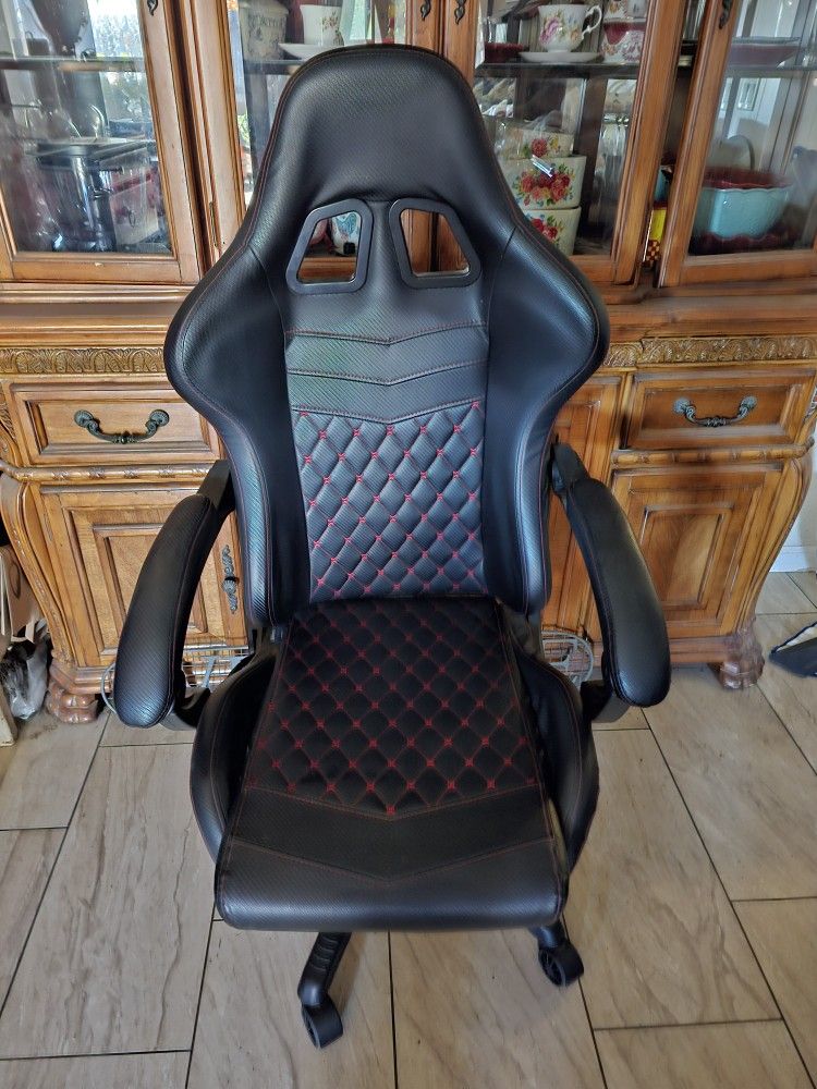 Gaming chair