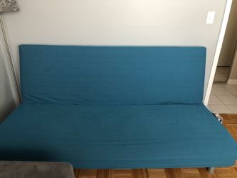 Futon bed in excellent like new condition!
