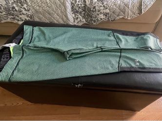 Under Armoire leggings