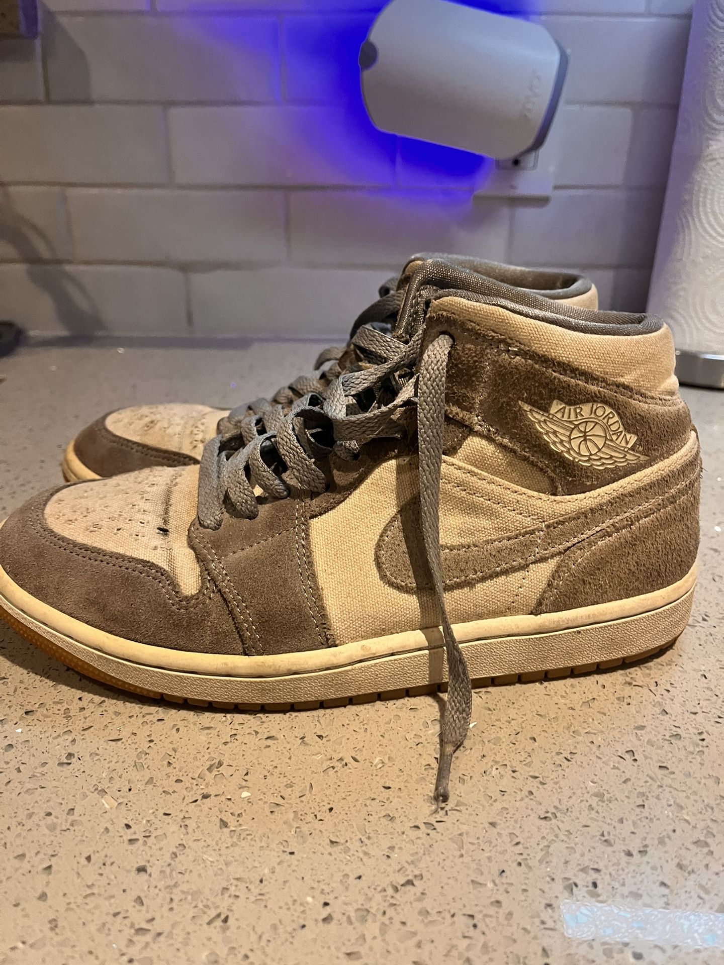 Nike Air Jordan 1 Mid SE 'Coconut Milk Particle Grey' sneakerp