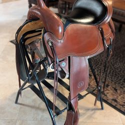 Circle Y Flex2 Omaha Trail Saddle, Wide Tree, 17" Seat