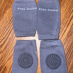 BABY KNEE PROTECTION SOCKS 