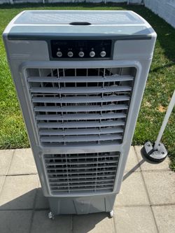 Evaporative cooler