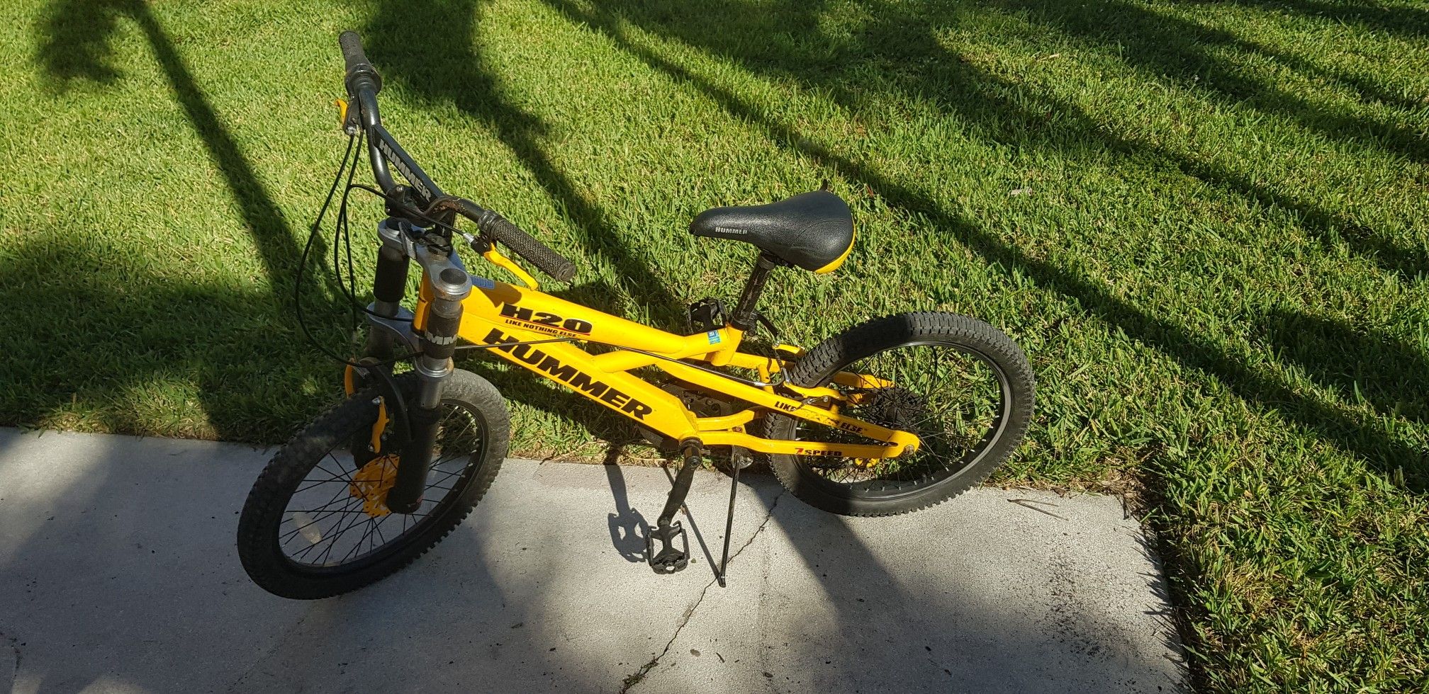 Hummer 20 Speed Yellow Mountain Bike