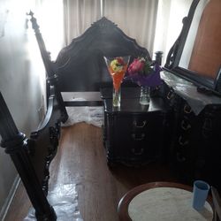 Vintage King Bedroom Set