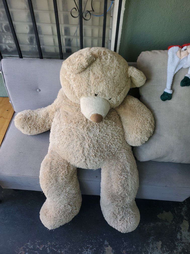 Giant Plush Teddy Bear