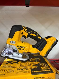 DEWALT 20V XR Cordless Jig Saw with Battery