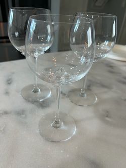 Set of 4 Clear Crystal Wine Glasses
