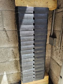 17 Black weight plates stacks. 10 Pounds each aprox. Delivery for extra. Homestead 33033