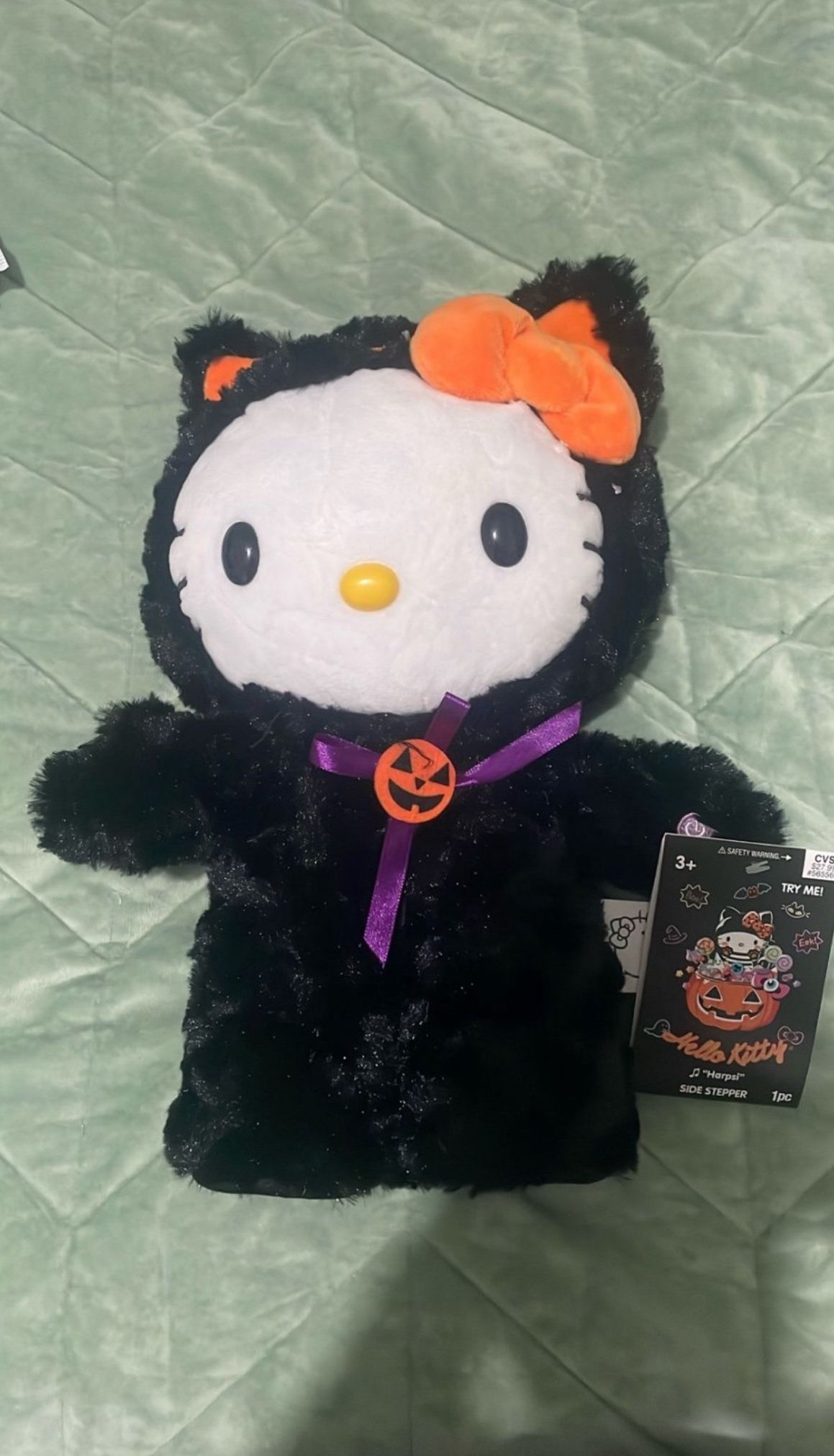 Hello Kitty Greeter🎃