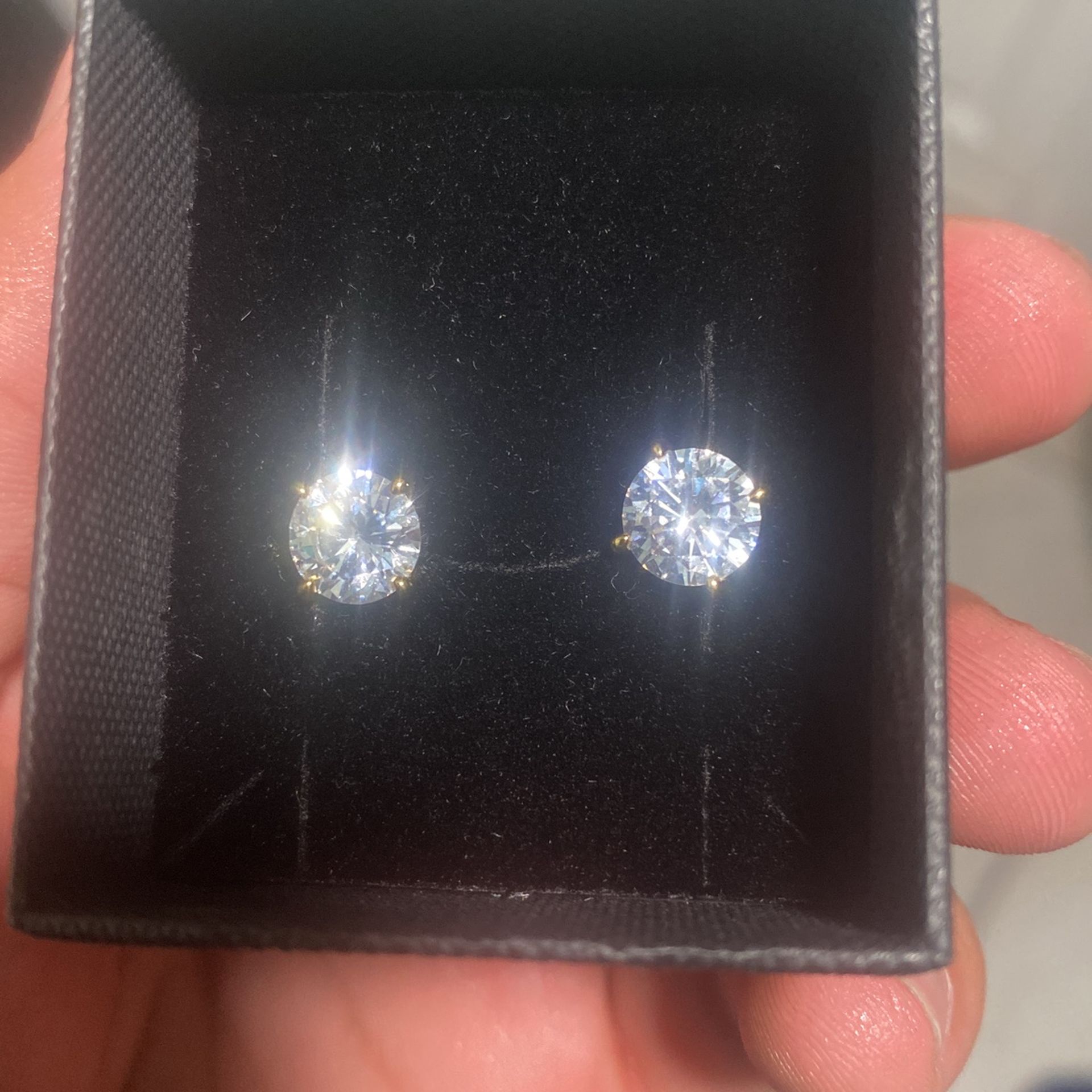 Diamonds Earrings