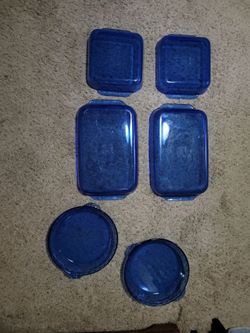 Pyrex Bakeware set- Two of each pan. They come as a set of 6