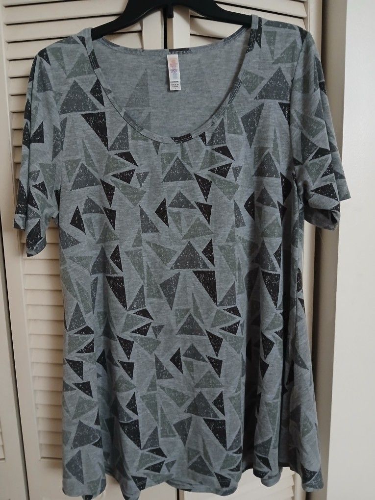 Lularoe Perfect T