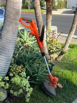 └➤➤➤ Black and Decker Weed Whacker | Model: GH900 | String Trimmer |