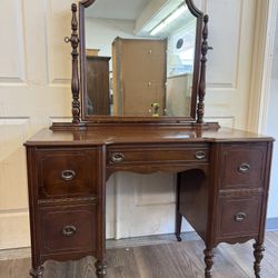 Vintage Kroehler Vanity with Mirror – Solid Wood | Dovetail Drawers | Sterling Quality