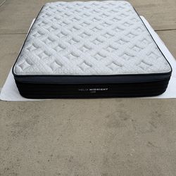 🔥Luxe Midnight Queen Mattress with Adjustable Base. Like New, Perfect Condition, Discounted 75%!🔥