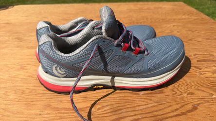 Like new  Topo Vibram - Women size 10