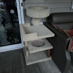 Cat Condos. Triple Cat Perch