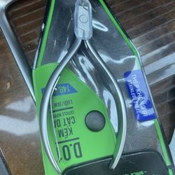 New cuticle nipper